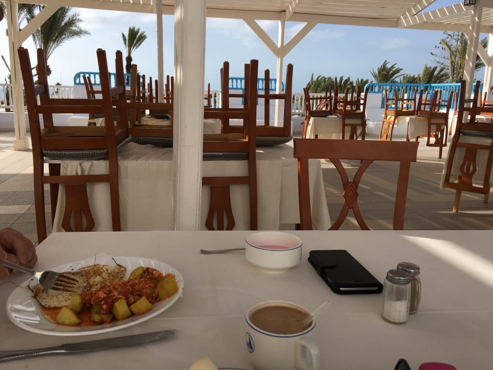 Frühstück 8.00 Hotel El Mouradi Djerba Menzel