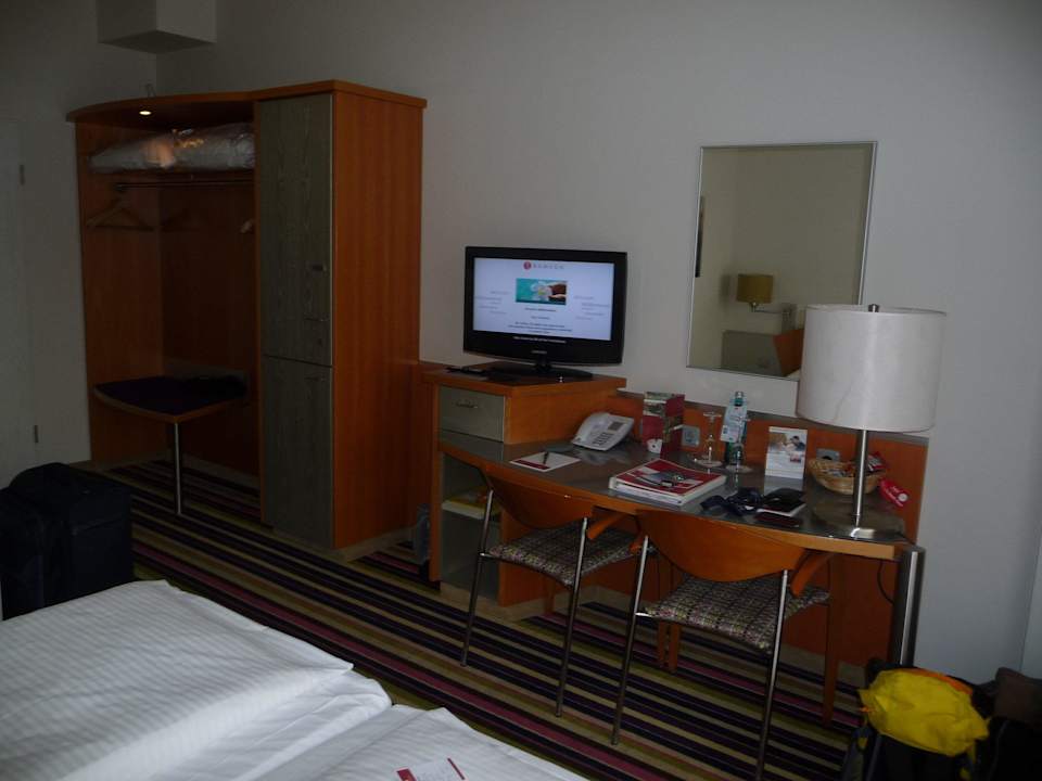 Standardzimmer H+ Hotel Köln Hürth