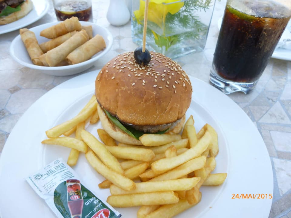 Burger an der Papayabar Le Meridien Ile Maurice