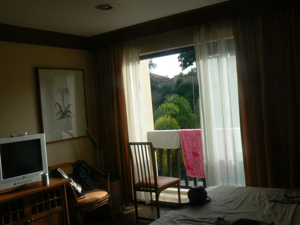 Balkon Boracay Tropics Resort Hotel