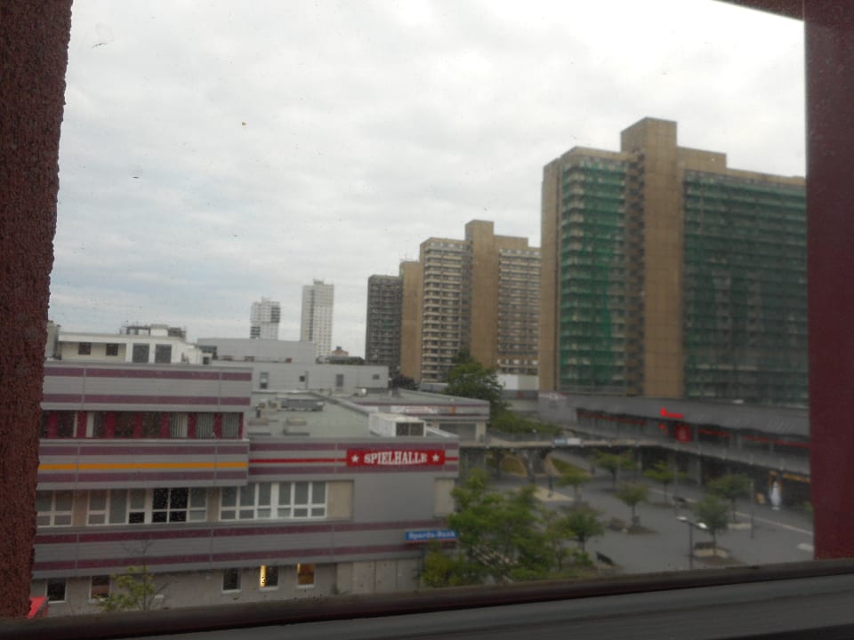 Ausblick TRYP by Wyndham Halle