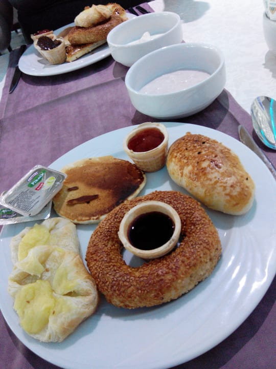 Frühstück - große Brotauswahl und Marmelade Sultan of Dreams Hotel & Spa