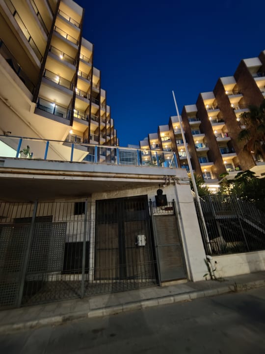 Außenansicht Hotel Meliá Alicante