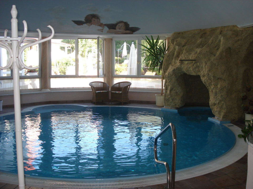 Pool Bergergut - Das Genießerhotel für Paare