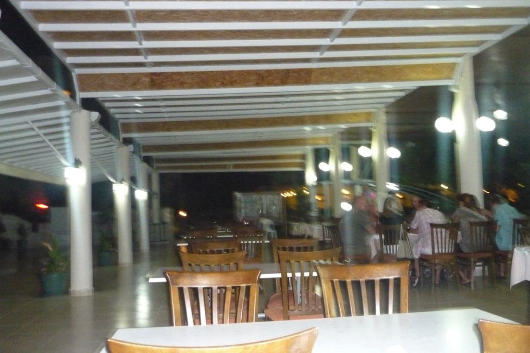 Außenbereich des Restaurants Club Hotel Mirabell