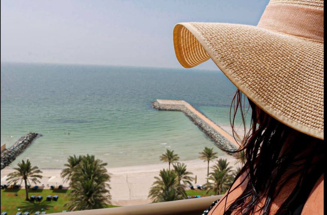 Strand Bahi Ajman Palace Hotel