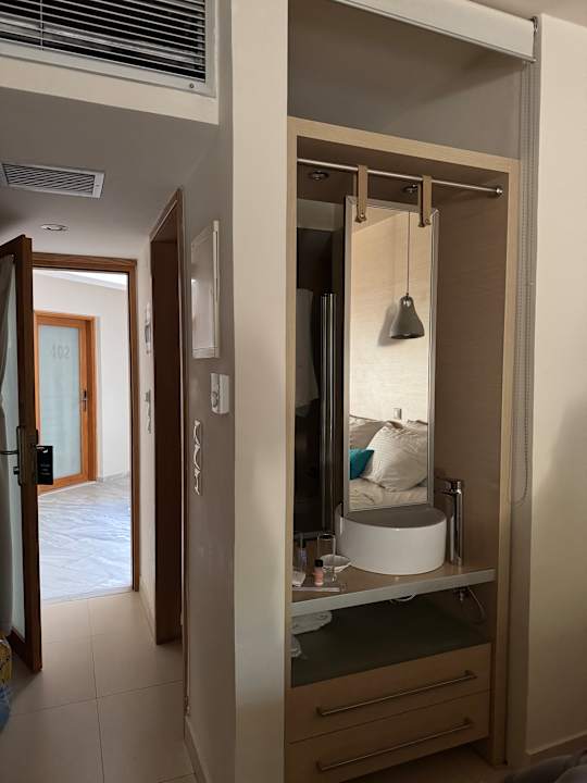 Zimmer The Island Hotel