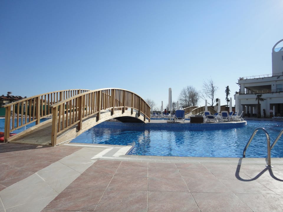 Pool mit Brücke Side Prenses Resort & Spa