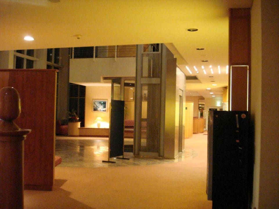 Eingang Seehotel Großherzog von Mecklenburg