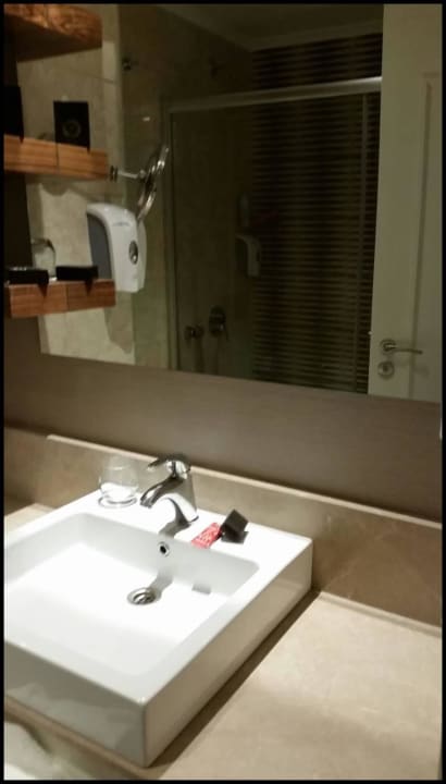 Bad Well Palace Side