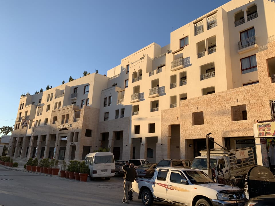 Außenansicht Mövenpick Resort Petra