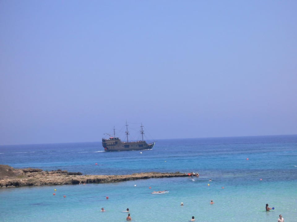 Blick auf das saubere Meer Hotel Capo Bay