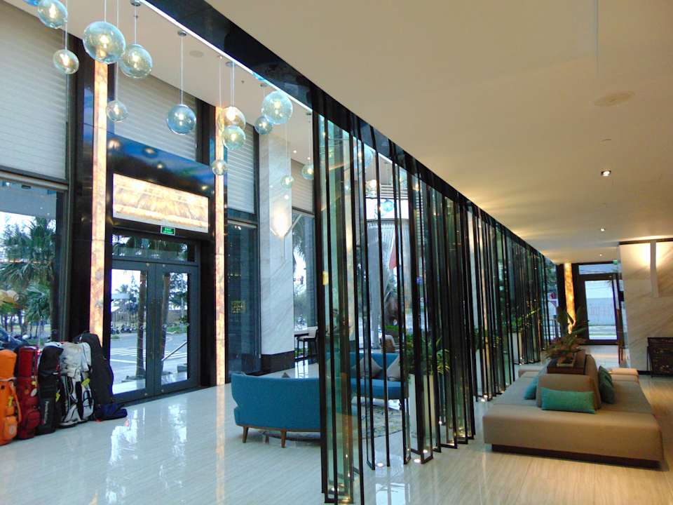Lobby Hilton Garden Inn Da Nang