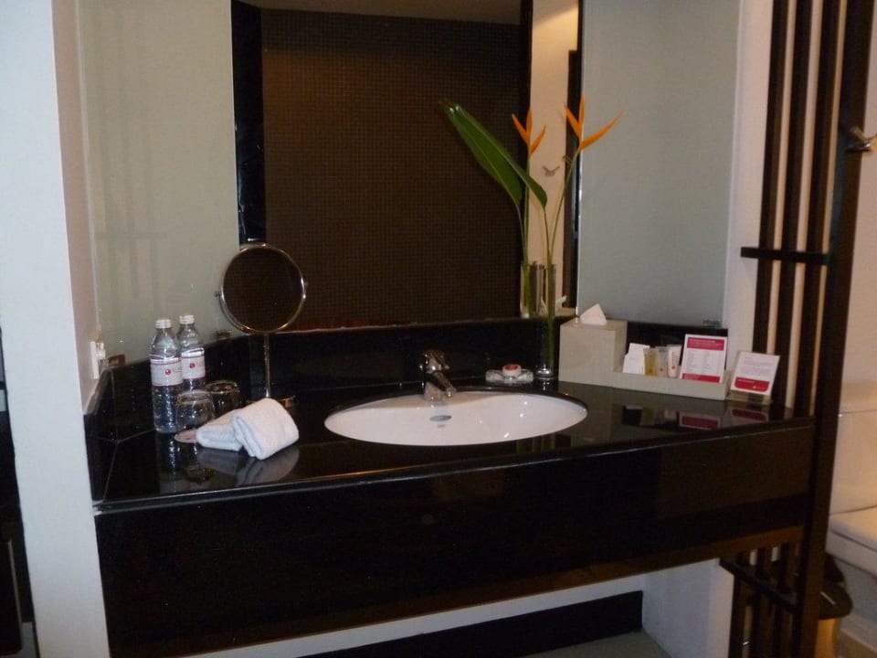 Badezimmer Ramada Resort by Wyndham Khao Lak
