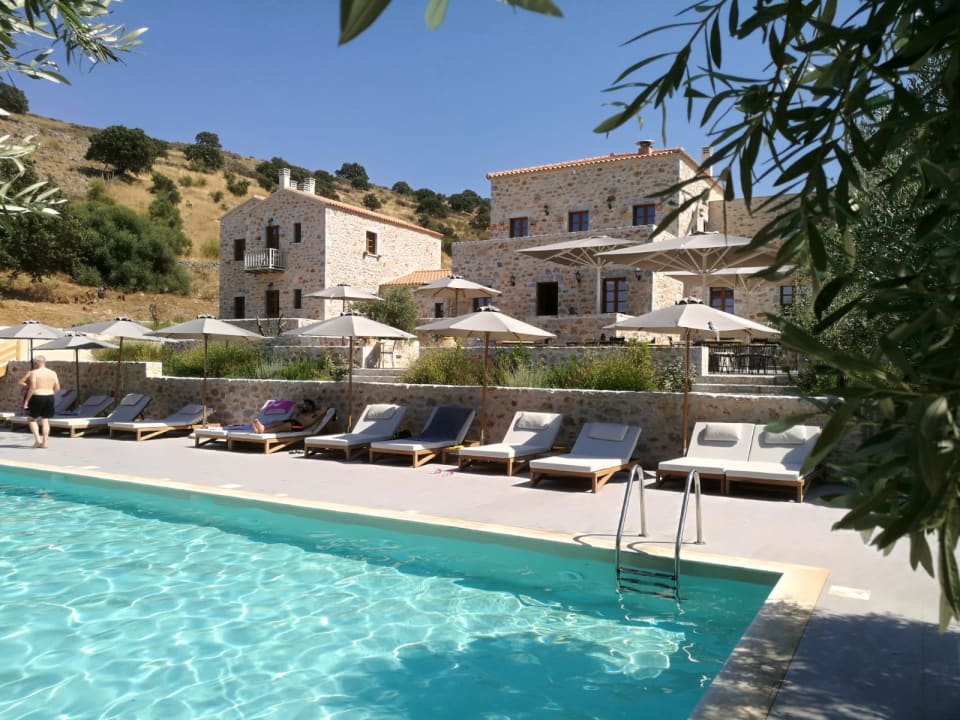 Pool 100 Rizes Seaside Resort