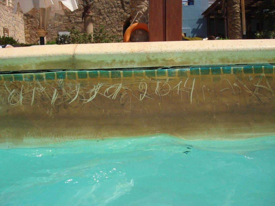 Im Schmutz kann man schreiben Marina Lodge At Port Ghalib