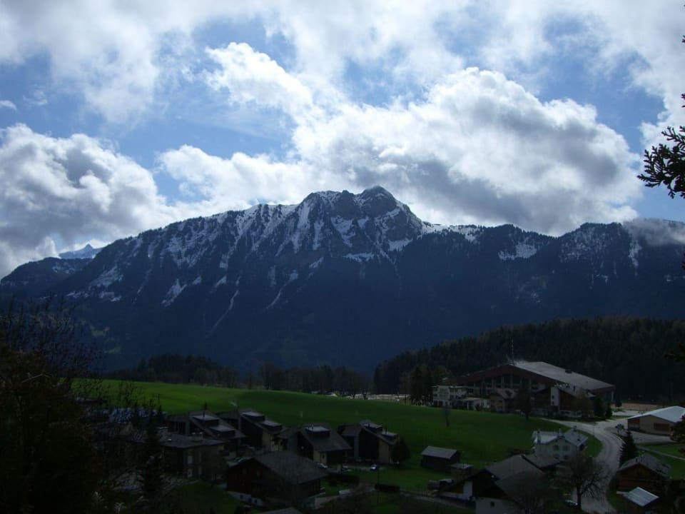 Aussicht vom Balkon Mercure Classic Hotel Leysin