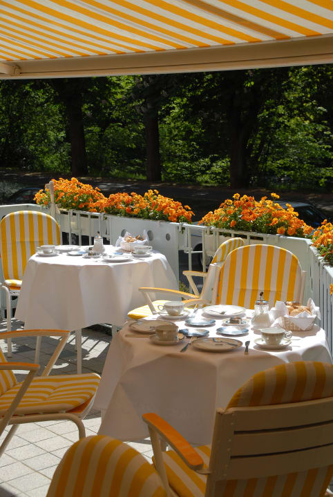Terrassen-Frühstück Parkhotel Elisabeth
