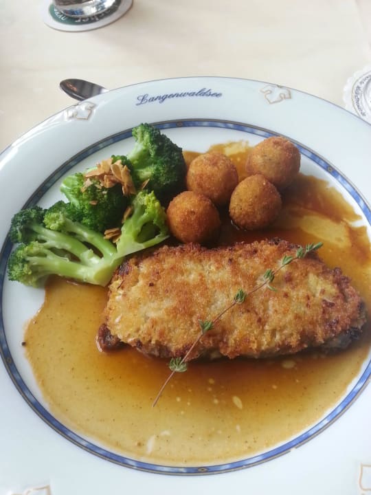 Hauptgang. Hotel Langenwaldsee