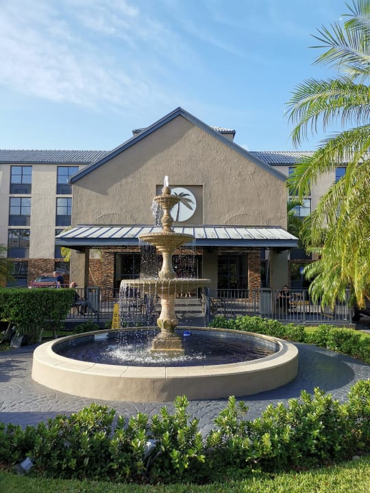 Gartenanlage The Palms Inn & Suites Miami, Kendall, FL