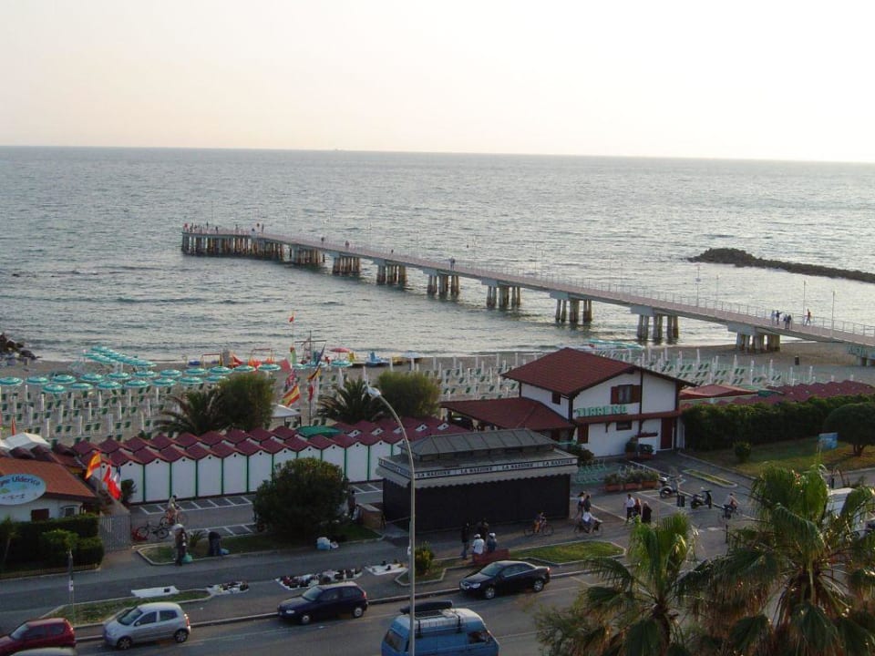 Uferpromenade Hotel Excelsior Marina di Massa