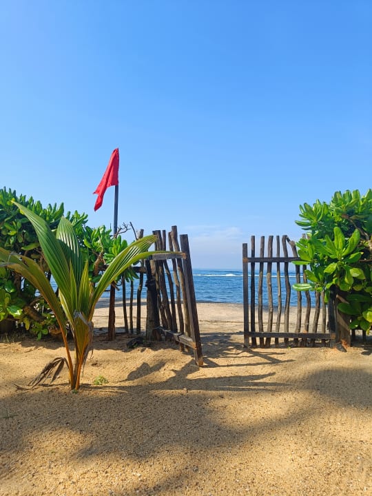 Strand Earl’s Reef Beruwala