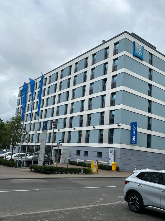 Außenansicht ibis budget Köln Messe