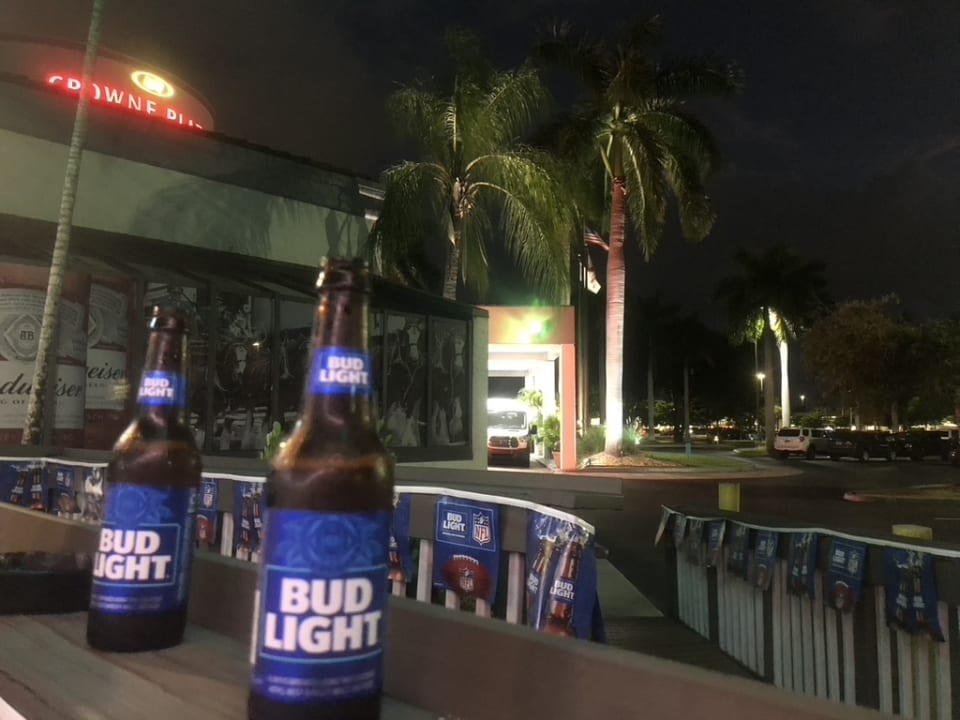 Gastro Doubletree by Hilton Fort Myers at Bell Tower Shops