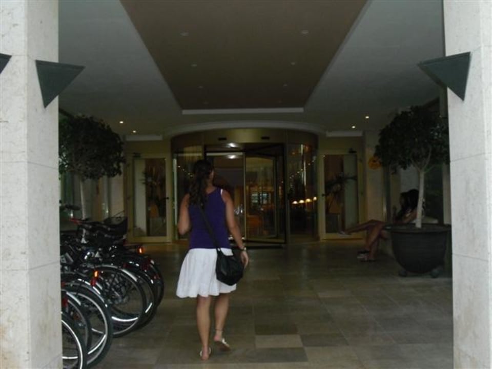 Eingang zum Hotel Hipotels Hipocampo