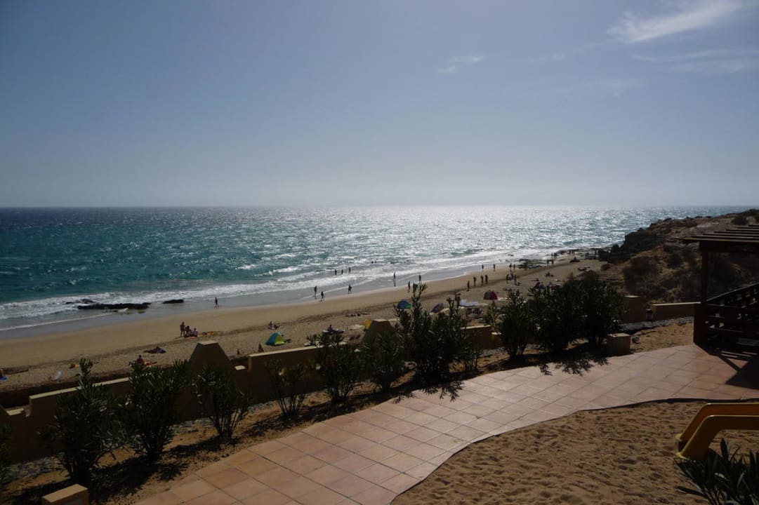 Blick aus dem Garten auf den Strand H10 Tindaya