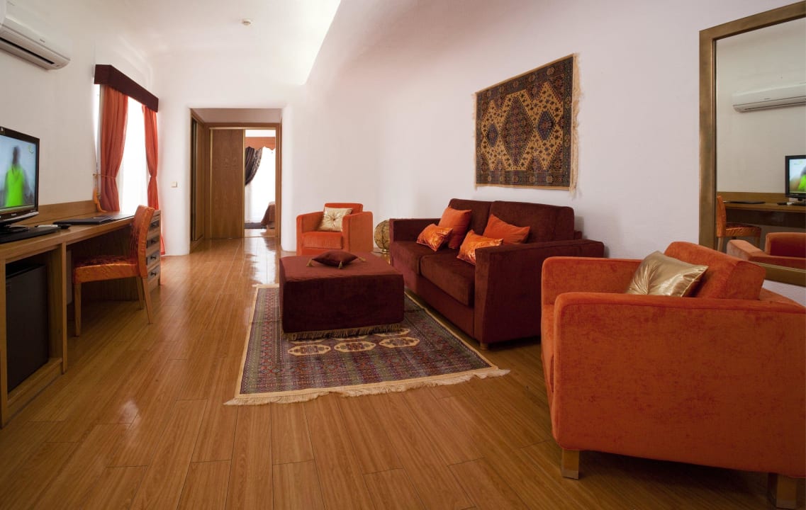 Suite Dubai Alcazar Hotel & Spa