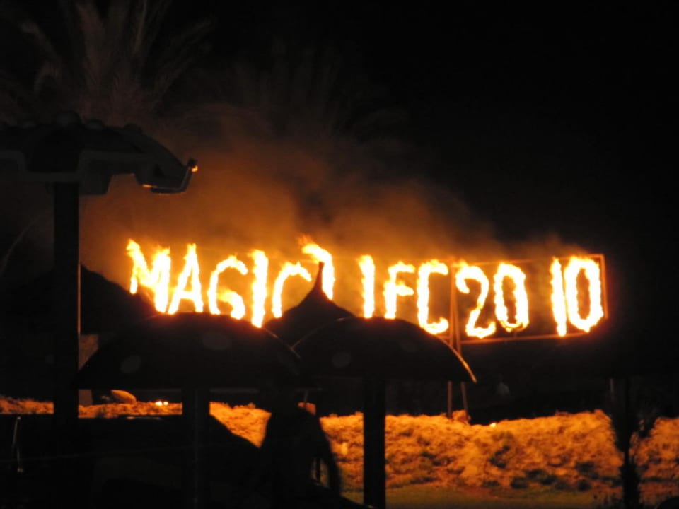 Abendshow von der Poolparty TUI MAGIC LIFE Penelope Beach