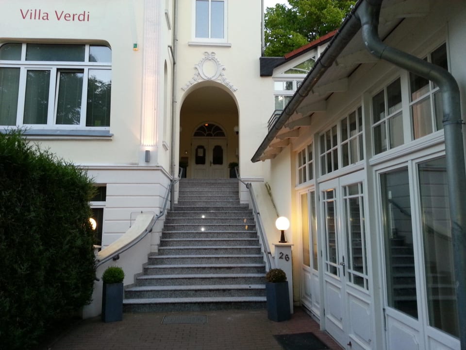 Eingang AKZENT Strandresidenz Villa Verdi