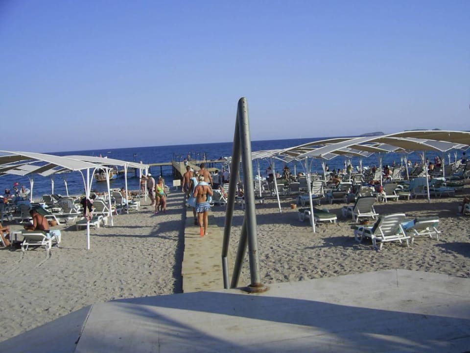 Weg zum Strand Rai Premium Tekirova