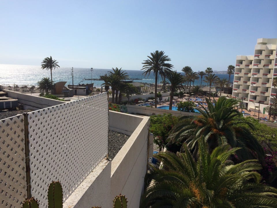 Blick vom Pool Alexandre Hotel Gala