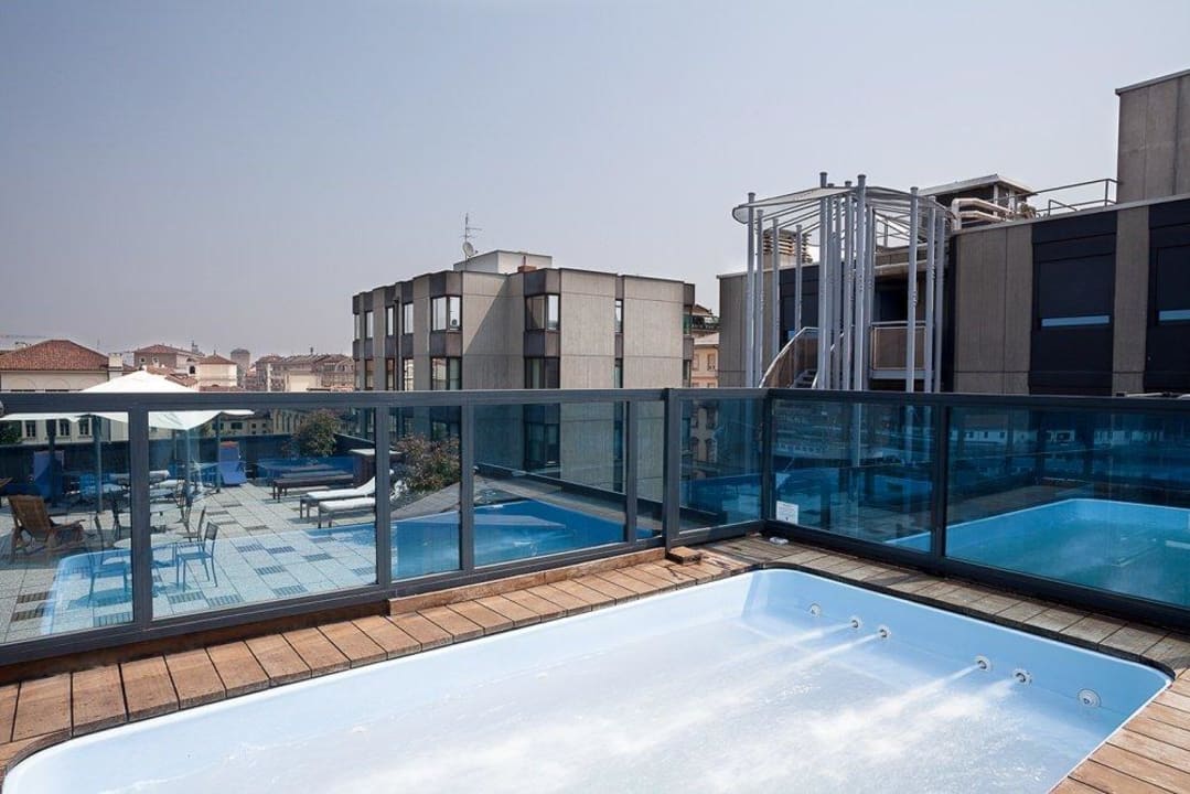 Piscina Best Western Plus Executive Hotel & Suites