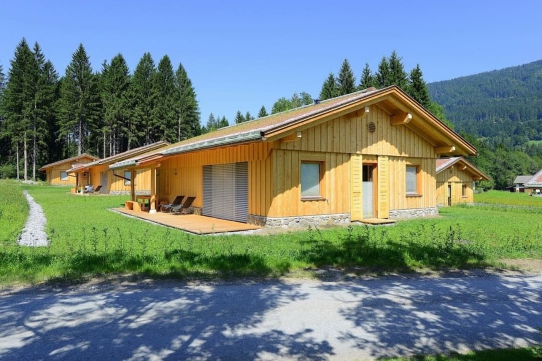 Außenansicht Dobringers Chalet-Dorf Warös