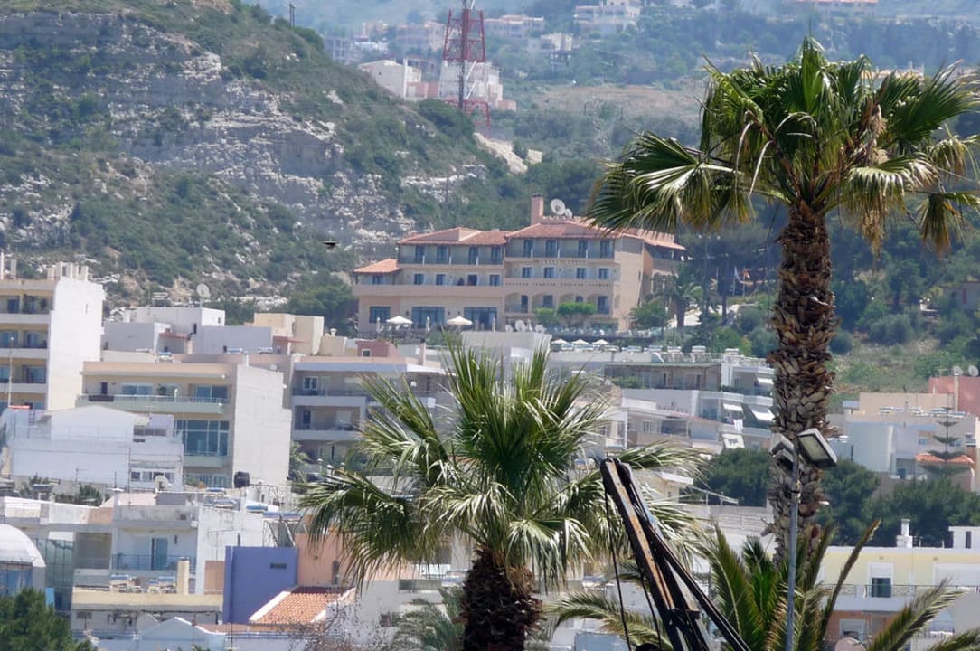 Hotelansicht vom alten Hafen aus (Zoom) Hotel Forest Park