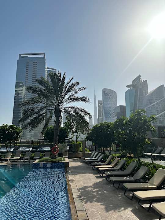 Pool JW Marriott Marquis Hotel Dubai