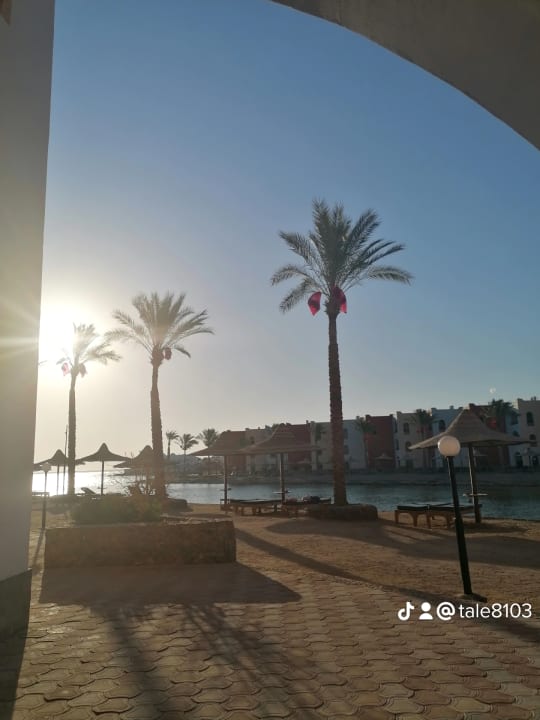 Strand Arabia Azur Resort