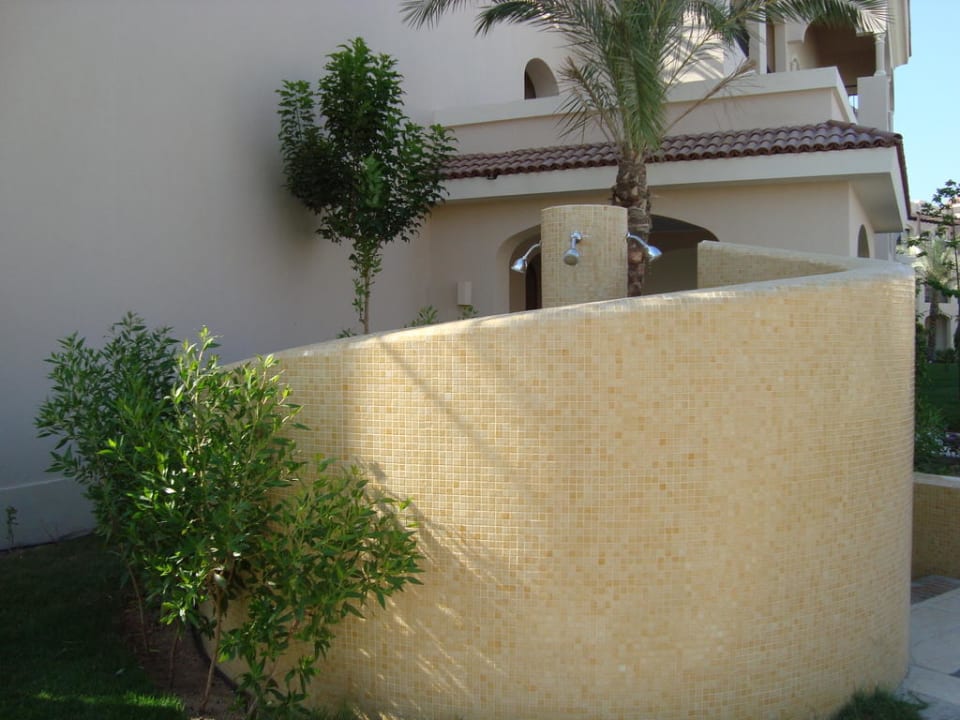 Dusche draußen JAZ Aquamarine Resort