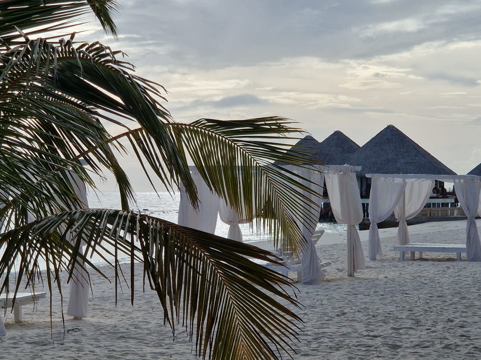 Strand Adaaran Select Meedhupparu Island Resort - Premium All Inclusive