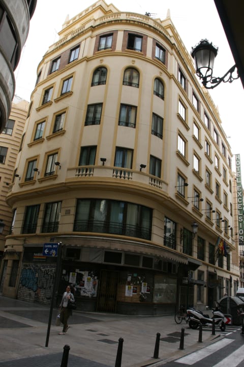 Tolles Gebäude in dem sich das Hotel befindet Hotel Catalonia Excelsior