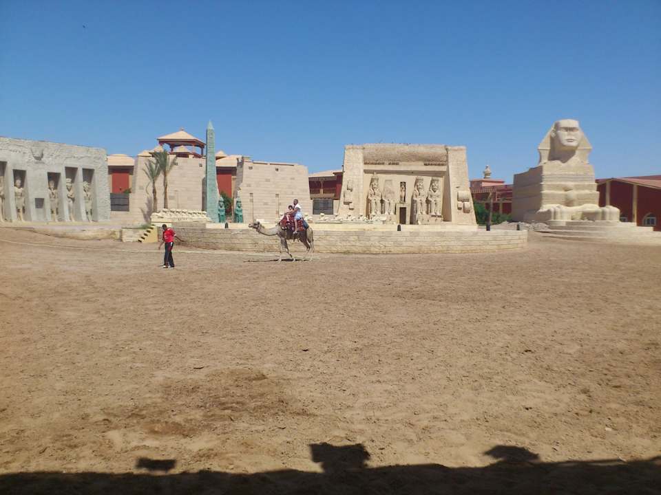 Ab 21.00 Uhr eine super Show! Jeden Abend! Pickalbatros Alf Leila Wa Leila Resort - Neverland Hurghada