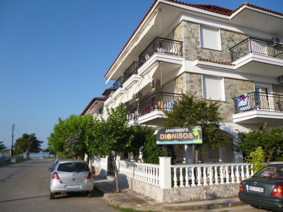 Dionisos 4 building Apartment Dionisos 4