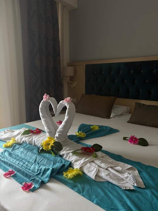 Zimmer Dream World Palace Hotel