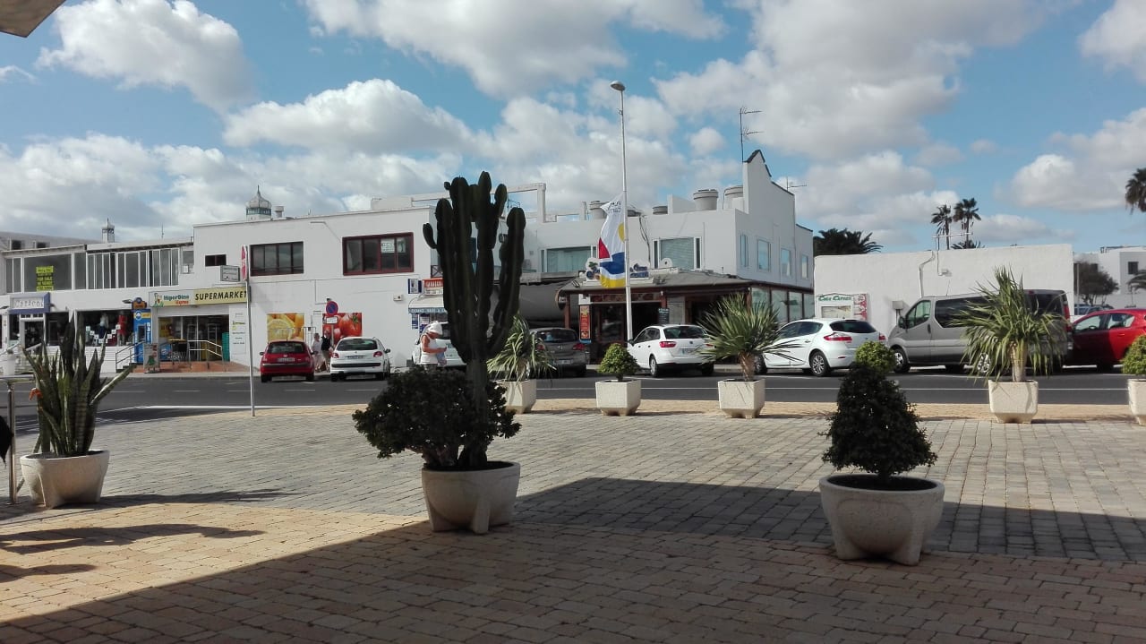 Blick vom Haupteingang  Hotel Las Costas