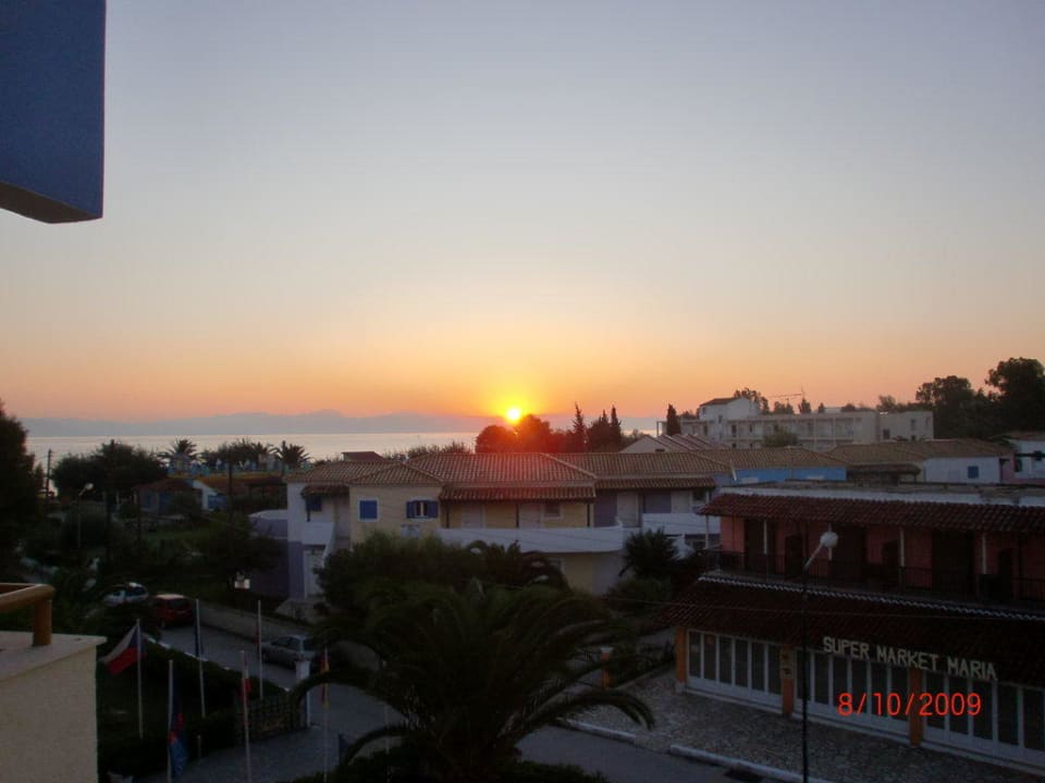 Sonnenaufgang gesehen vom Balkon des Hotels Hotel Albatros