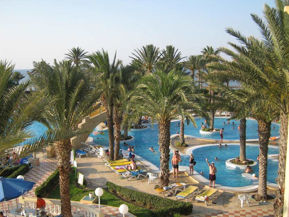 Glowny basen Houda Golf & Beach Club