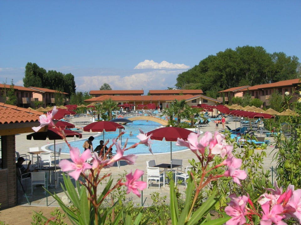 Pool Green Village Resort - Hotel & Aparthotel